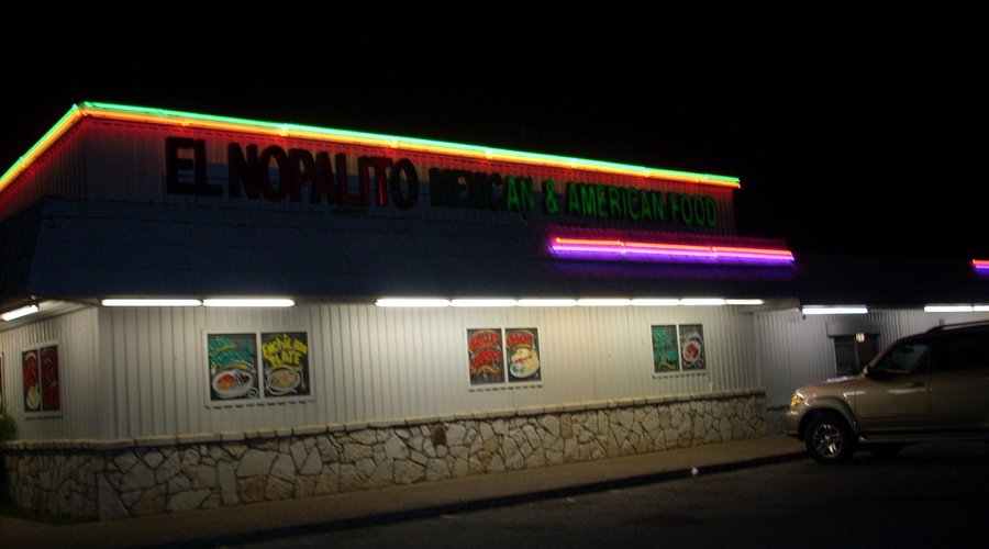 El Nopalito