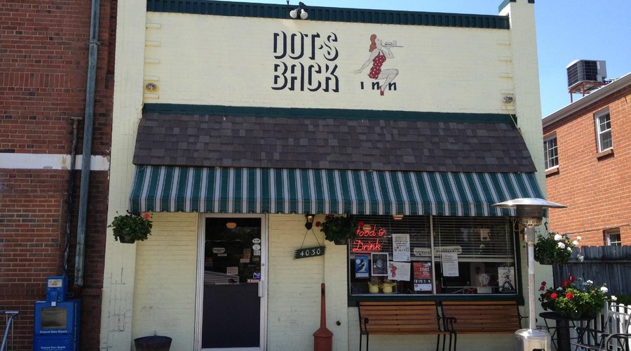 Dot's Back Inn