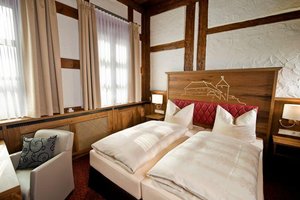 Room & Suite