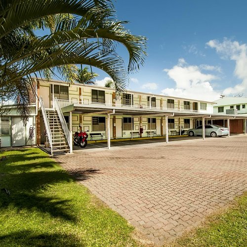 Paradise Motel Mackay image