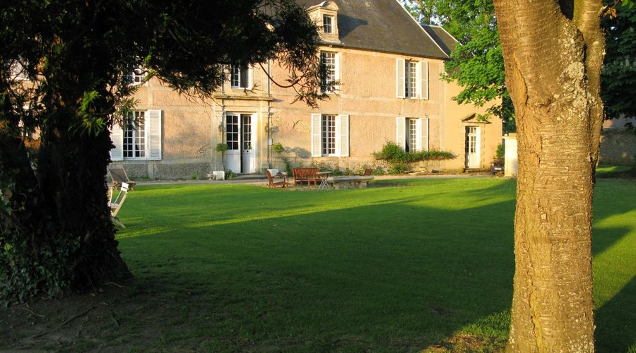 Facade du Manoir de Crépon