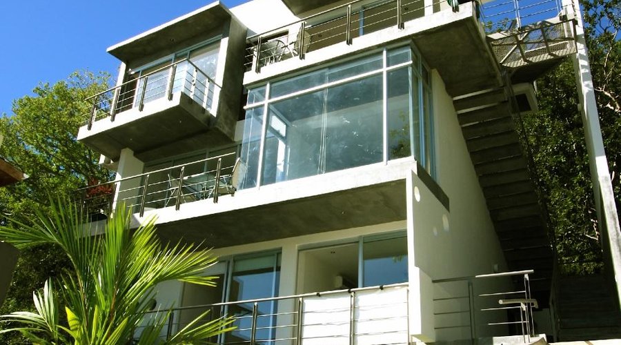 Alta Vista Condominums: Three Units, one condo per floor