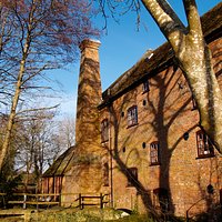 Back view of Walfor Mill Crafts