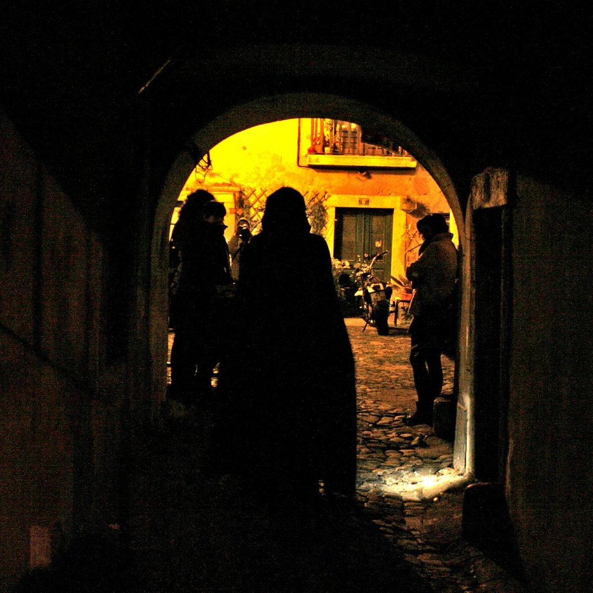 ghost tours portugal