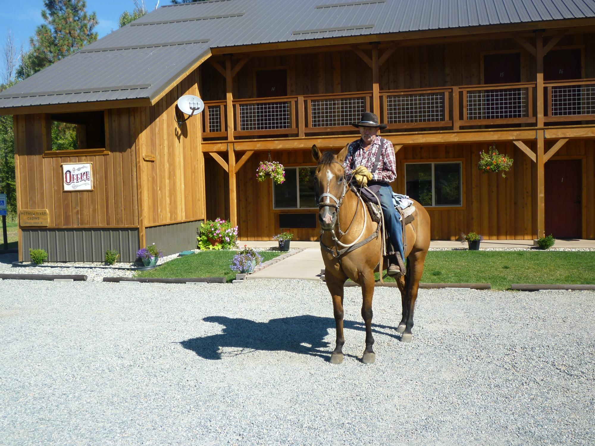 Hotel photo 5 of Methow River Lodge & Cabins.