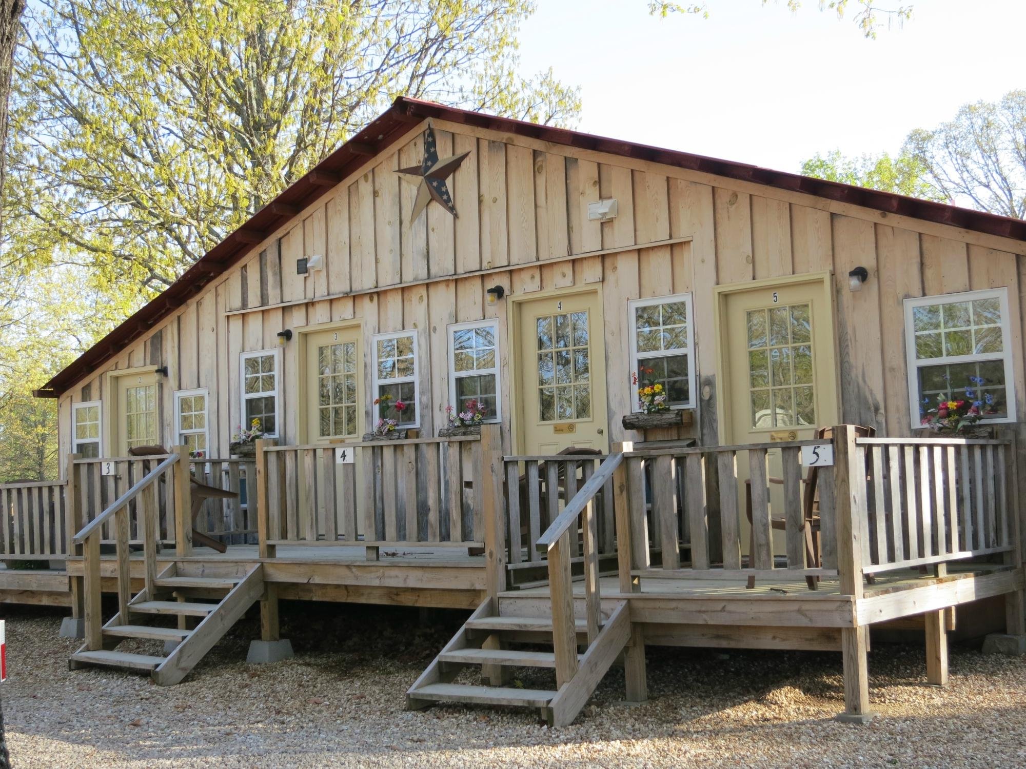 Escape to the Ozark Mountains: Arkansas Stateline RV Park - Your Gateway to Adventure