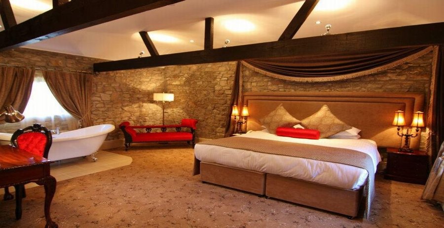 Courtyard Room