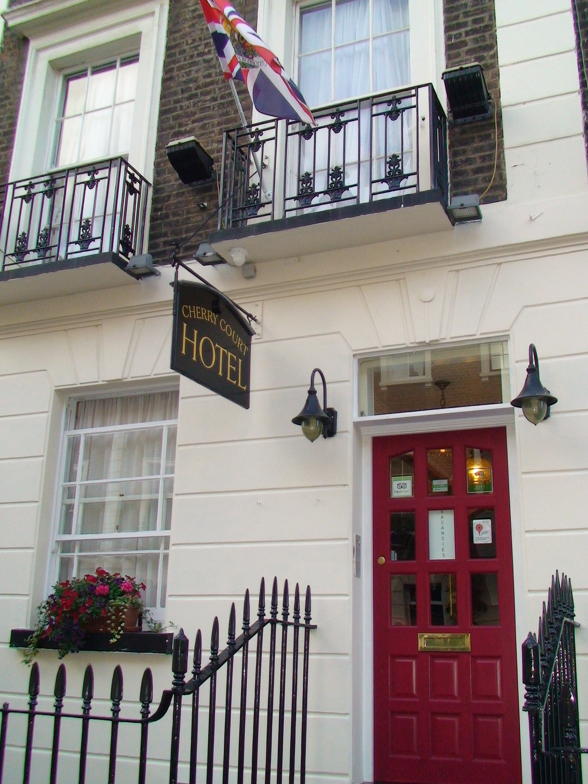 CHERRY COURT HOTEL (London) Hotel Reviews Photos Rate Comparison