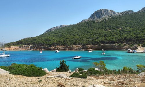 Moni island, for swimming in the sea...