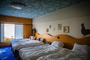 Room & Suite