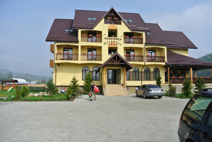 PENSION ELEGANCE - Prices & Hotel Reviews (Gura Humorului, Romania)