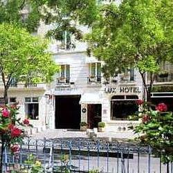 LUX HOTEL PICPUS $121 ($̶1̶9̶4̶) - Prices & Reviews - Paris, France