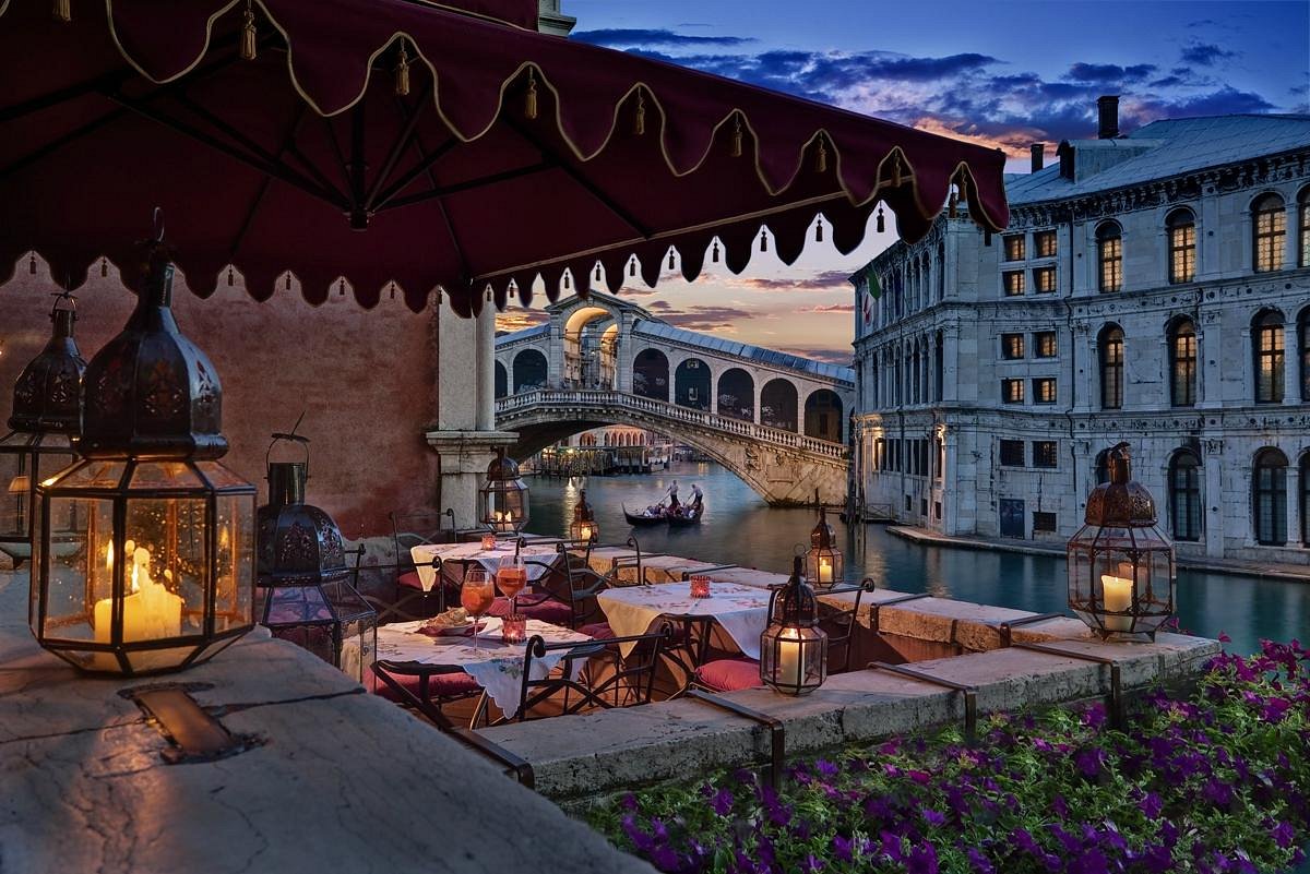 Al Ponte Antico Hotel, hotel in Venice