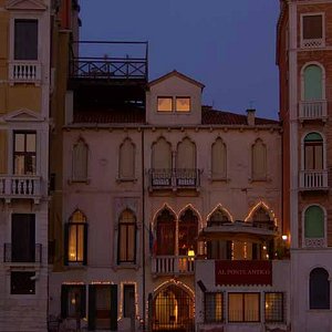 Al Ponte Antico Hotel, hotel in Venice