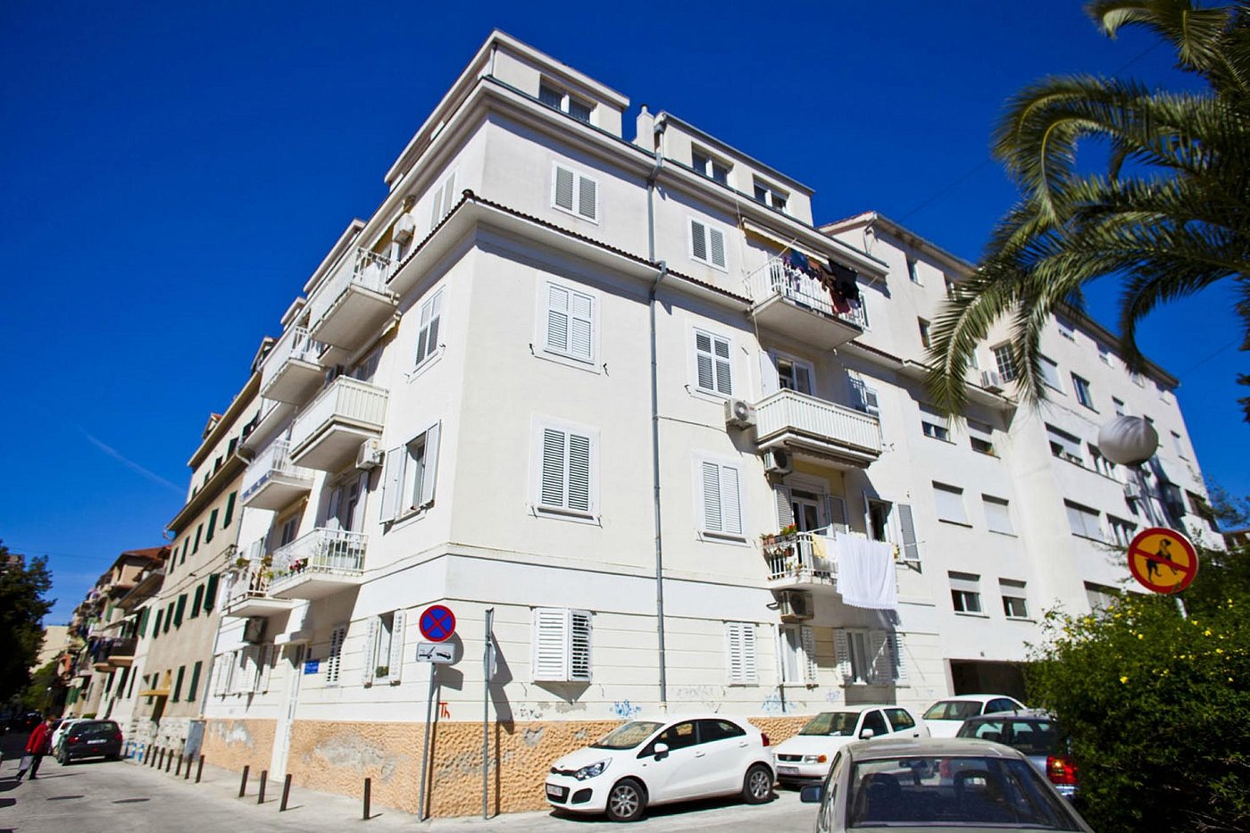 SPLIT APARTMENTS - PERIC HOTEL - Updated 2023 Prices & Reviews (Croatia)
