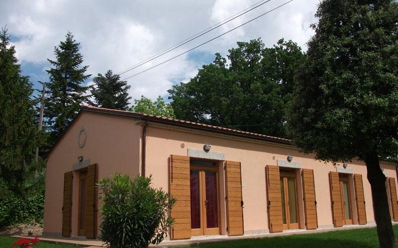 Esterno con giardino