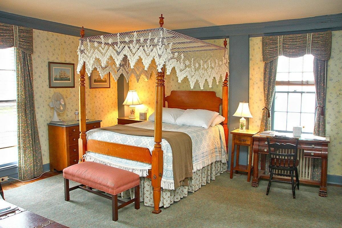 Robert Morris Inn by null