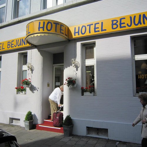Hotel Bejuna image