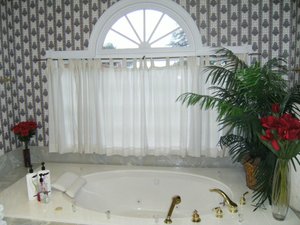 Room & Suite