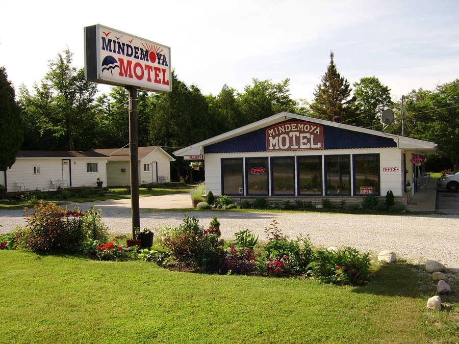 Mindemoya Motel - UPDATED Prices, Reviews & Photos (Manitoulin Island ...