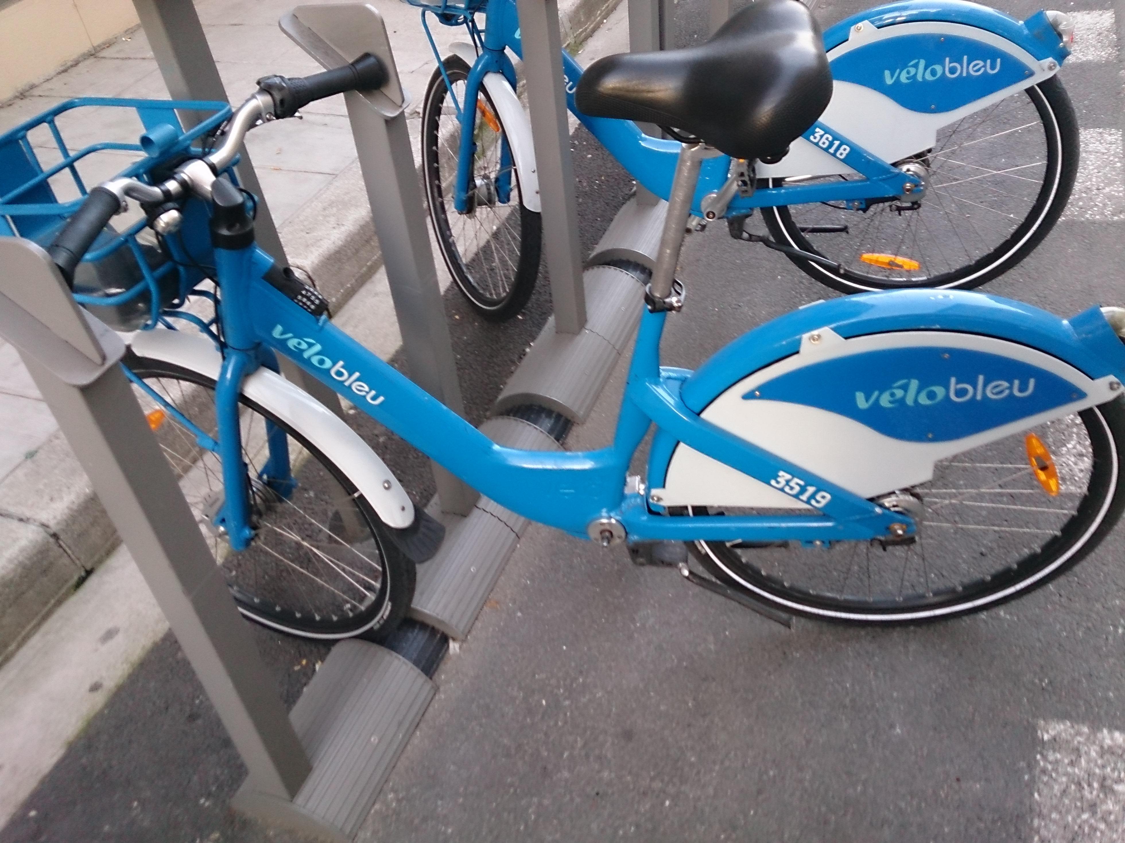 Velo discount bleu electrique