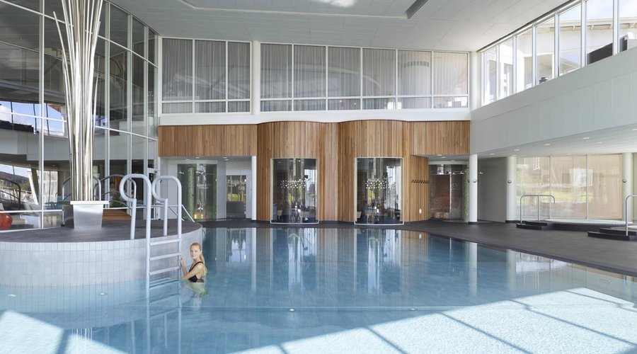 The large pool, with the saunas in the background