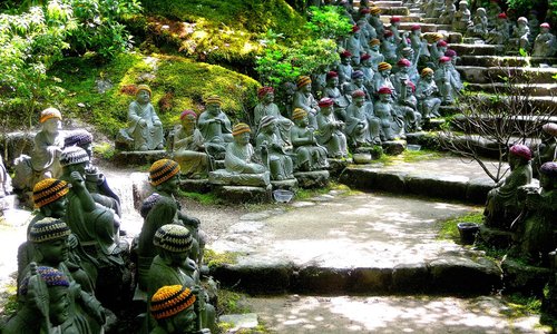 Daishoin Temple - Lots of Buddhas