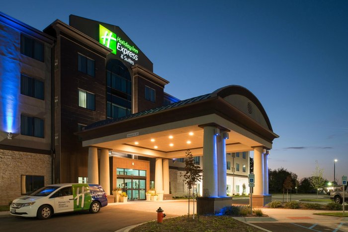 HOLIDAY INN EXPRESS & SUITES KANSAS CITY AIRPORT $102 ($̶1̶2̶3̶) - Updated  2023 Prices & Hotel Reviews - MO