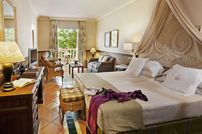 Hotel El Duque Rooms: Pictures & Reviews - Tripadvisor