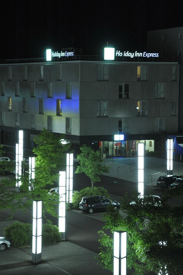 HOLIDAY INN EXPRESS SAINT - NAZAIRE, AN IHG HOTEL $78 ($̶9̶2̶) - Prices &  Reviews - Saint-Nazaire, France