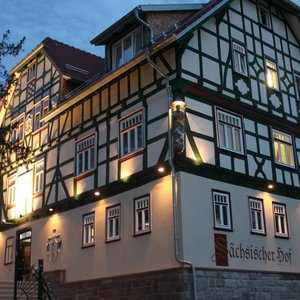Rhönhotel Sächsischer Hof am Abend