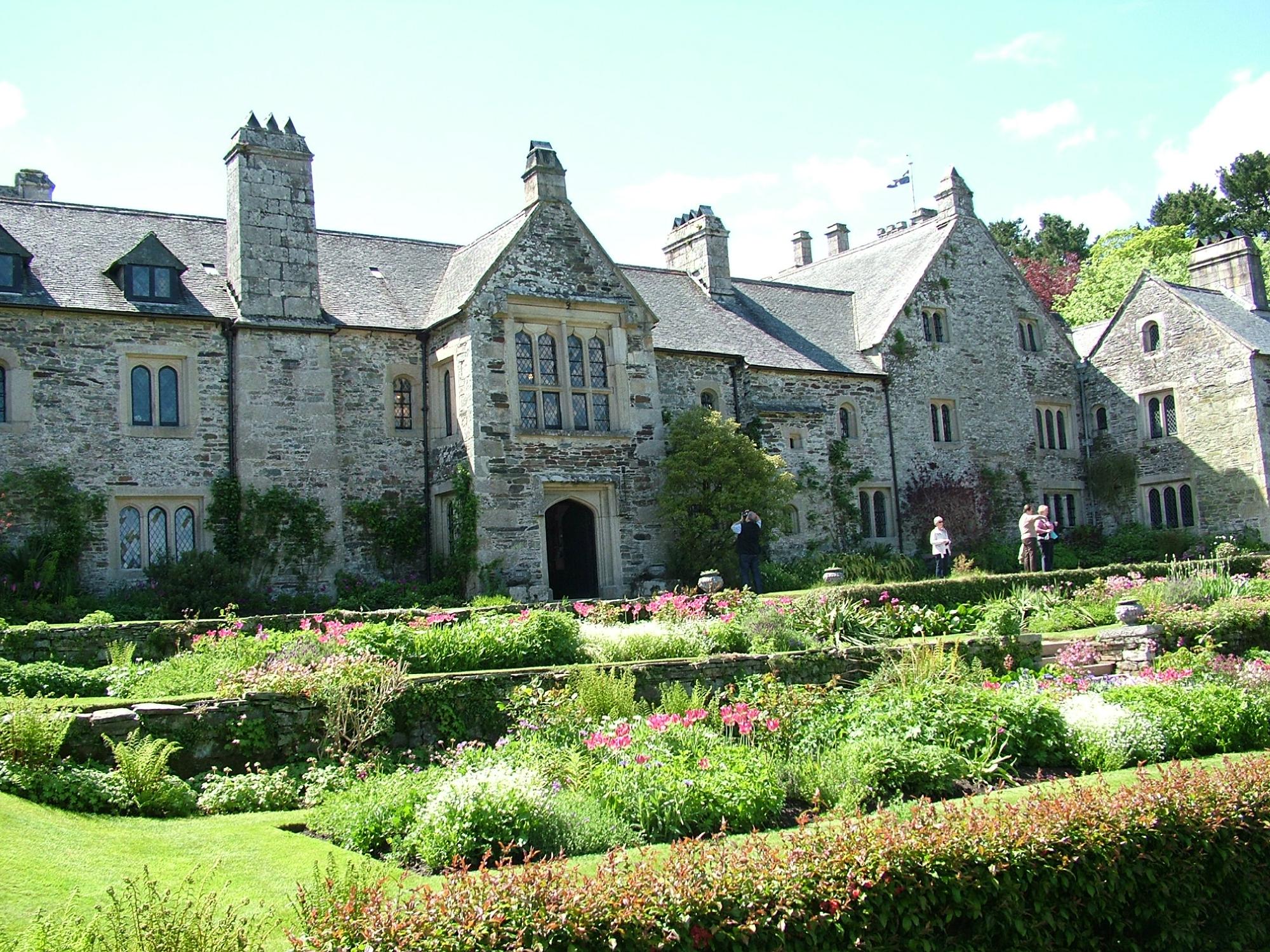 BUCKLAND ABBEY, NATIONAL TRUST (Yelverton) - All You Need To Know ...