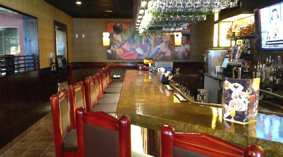 Full Bar