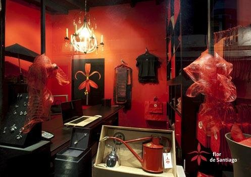 Punto de información y Concept Store de Flor de Santiago.