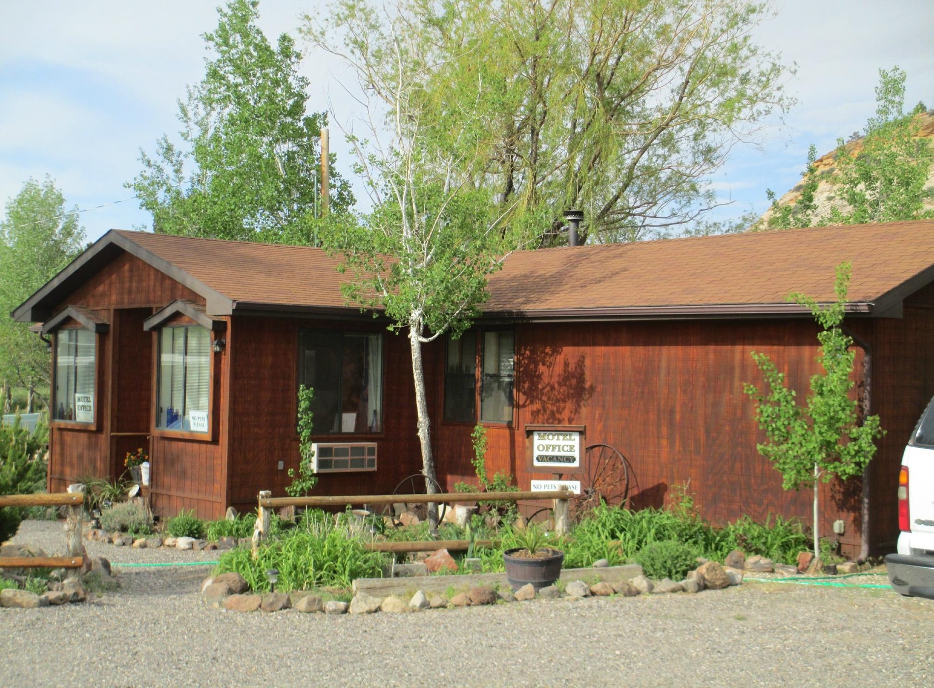 Pole’s Place Motel & Gift Shop by null
