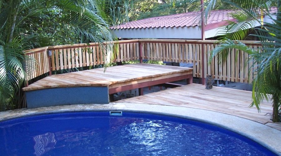 The Pool & Garden.