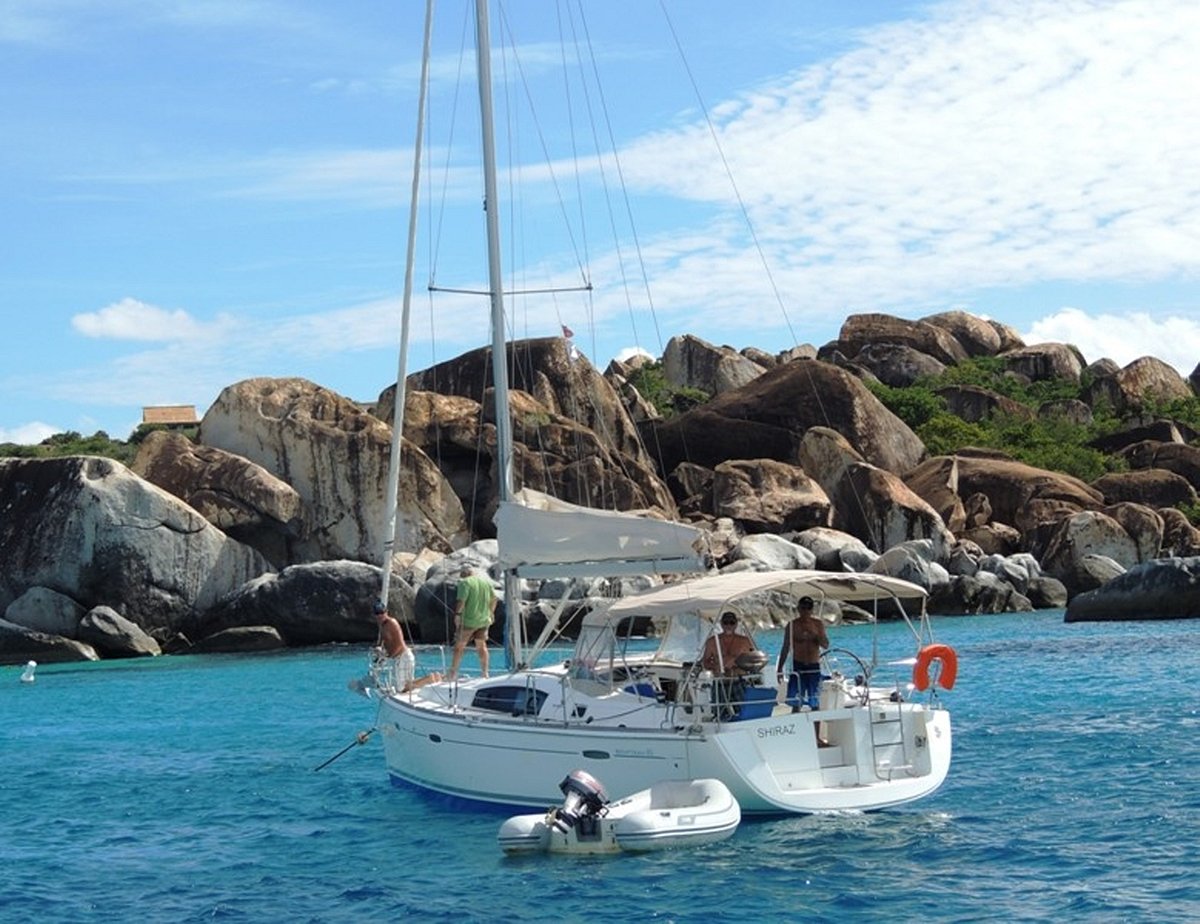 catamaran charters reviews
