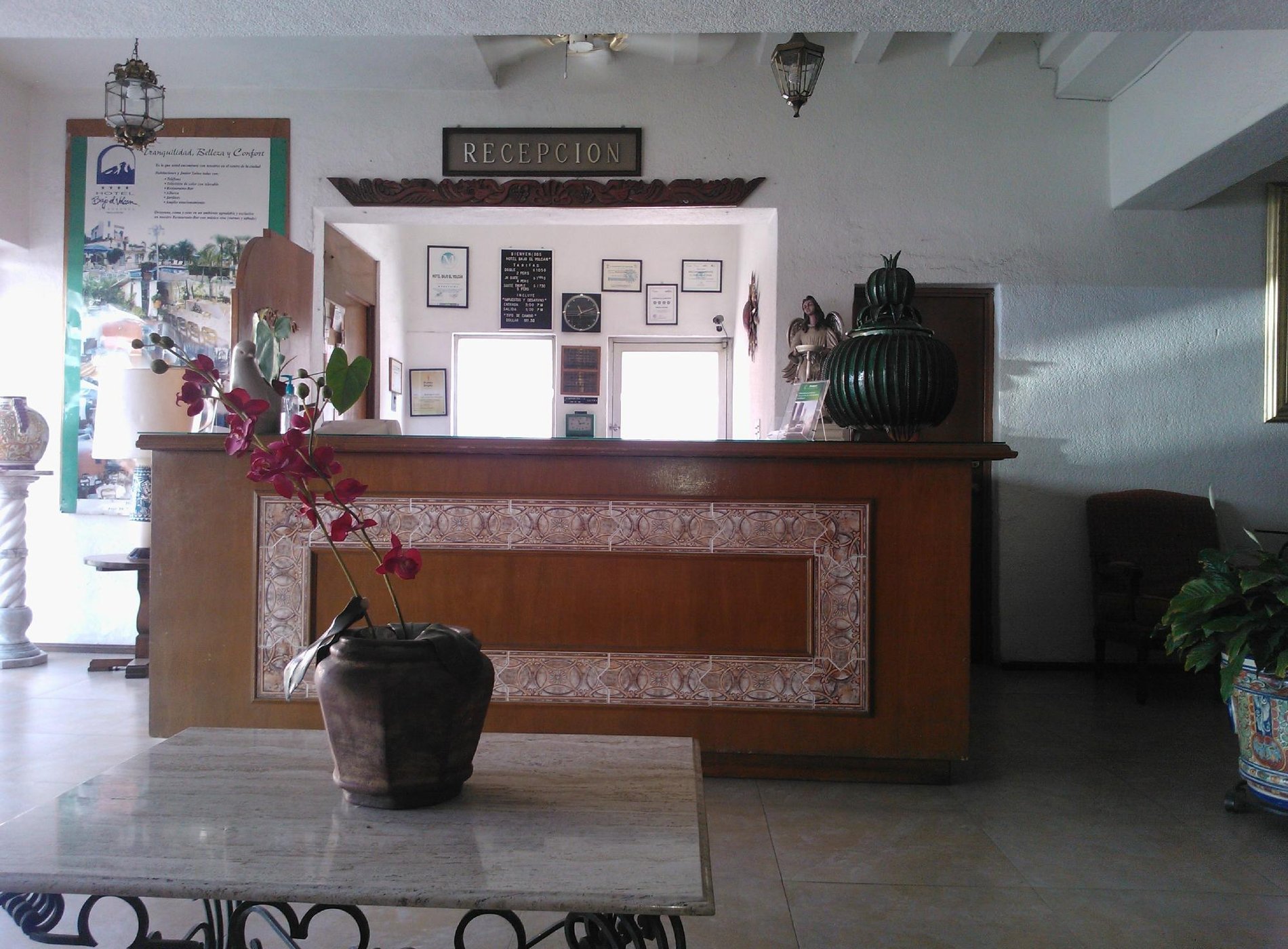 Hotel Bajo El Volcán by null