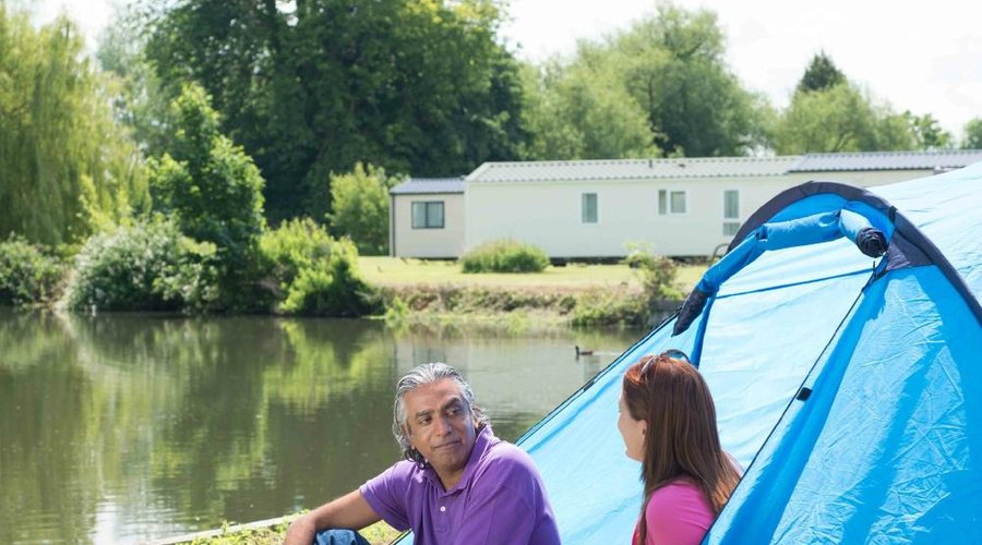 Lee Valley Caravan Park, Dobbs Weir