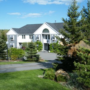 Strawberry Hill Seaside Inn in Rockport