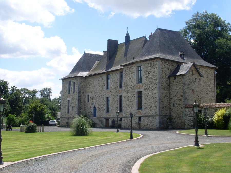 CHATEAU DE LA FONTENELLE - Updated 2021 Prices, B&B Reviews, and Photos ...