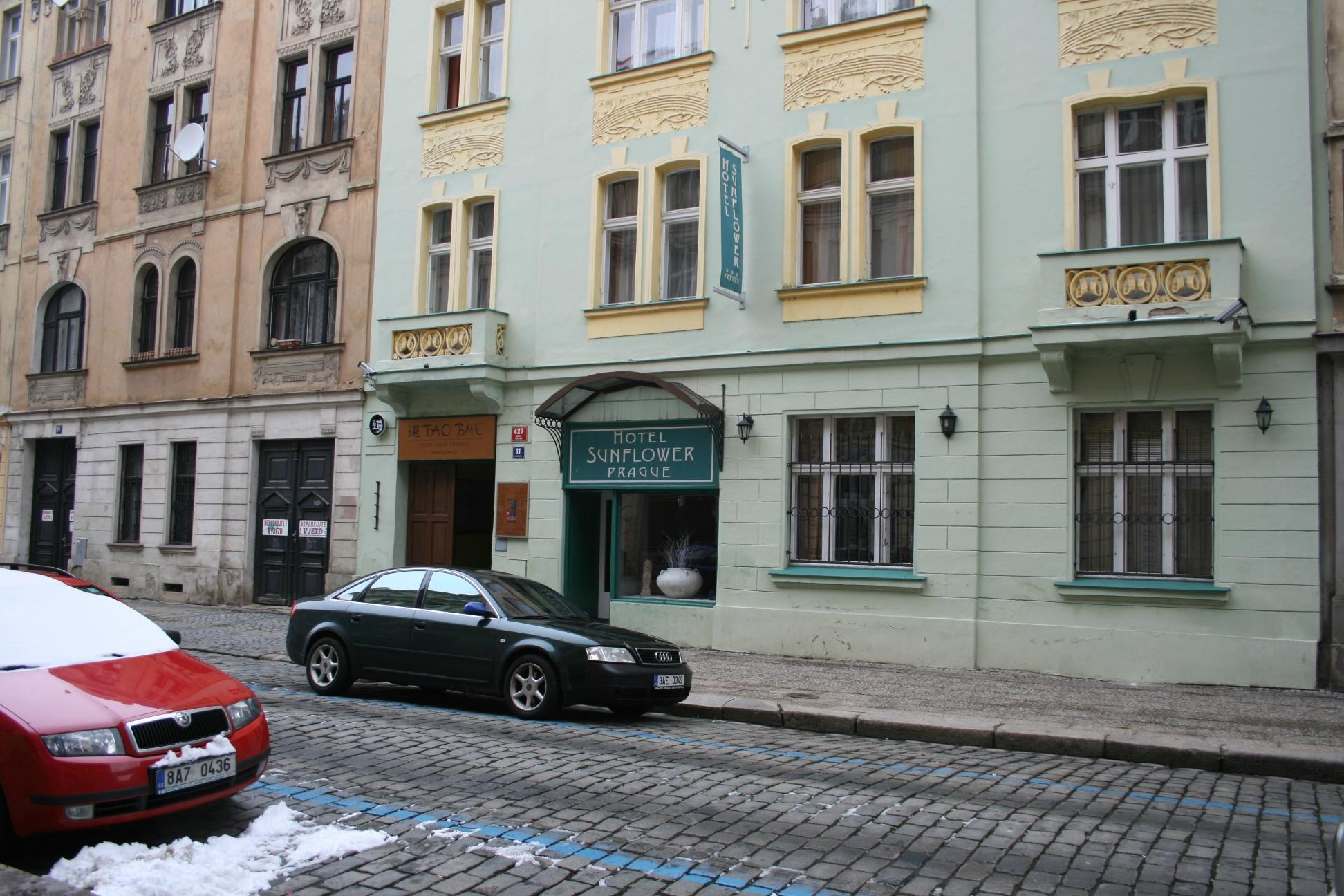 HOTEL SUNFLOWER PRAGUE B&B (Praga): Prezzi 2022 E Recensioni