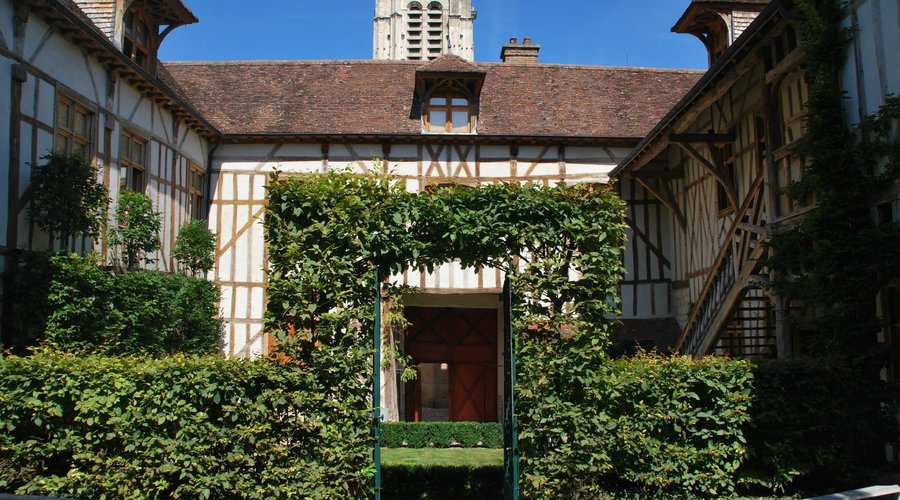 cour