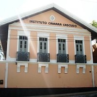 Fachada do Instituto Câmara Cascudo