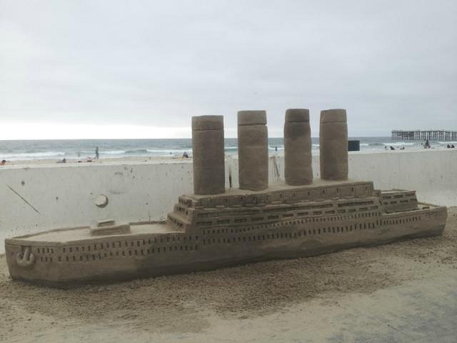 Building Sand Castles, Castles Outdoor Games, Fort Building Games