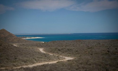 The dirt road to Cabo Pulmo