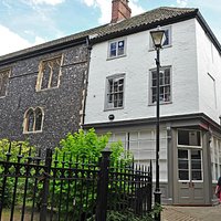 Bridewell Museum, Bridewell Alley
