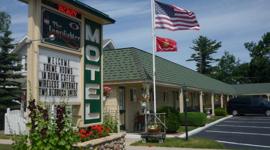 Lamplighter Motel