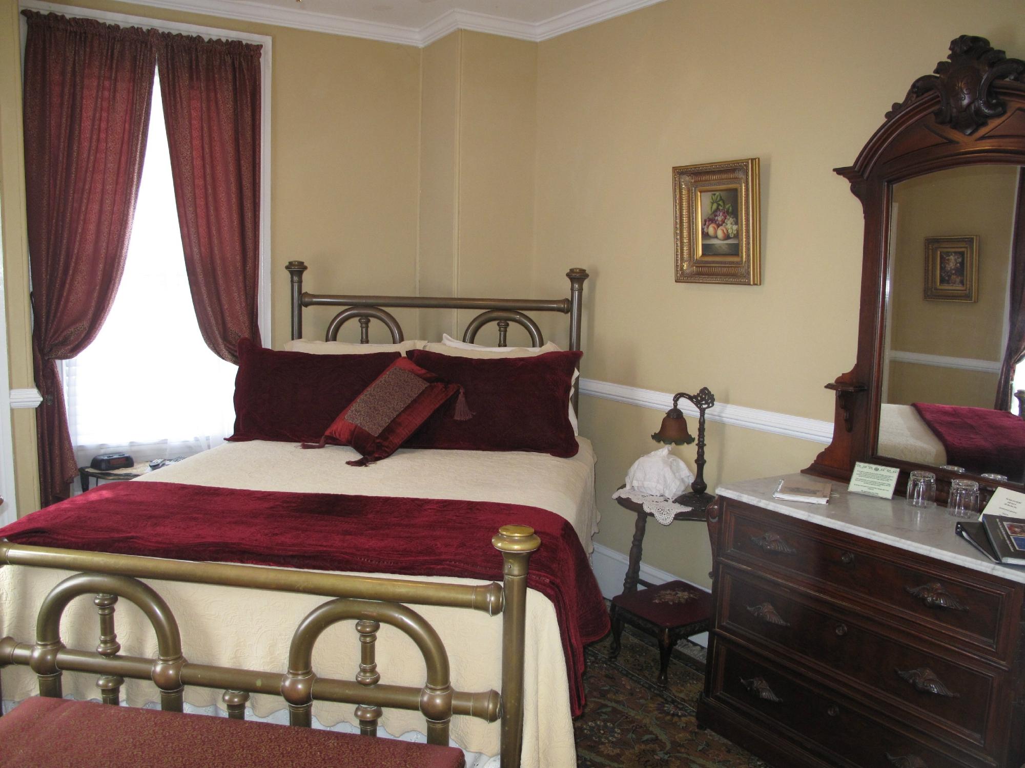 The Bacchus Inn Rooms: Pictures & Reviews - Tripadvisor