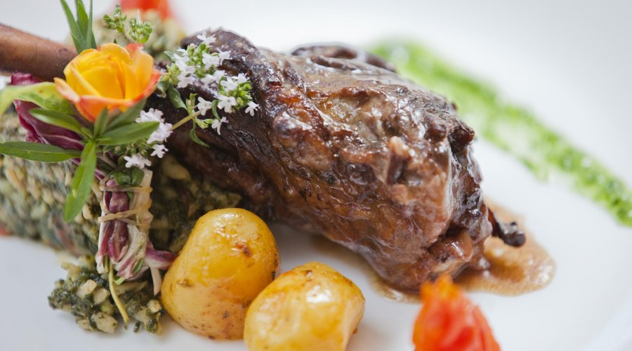 roasted lamb with baby potatoes